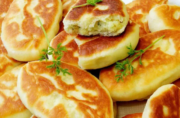 Pirozhok with potato